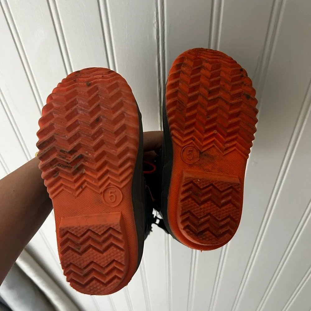Target Kids' Size 5 Navy Orange Gray Snow Winter Boots